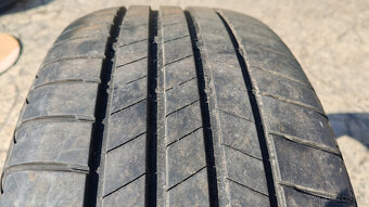 Letné pneu 235/45 R18 --- BRIDGESTONE - 5