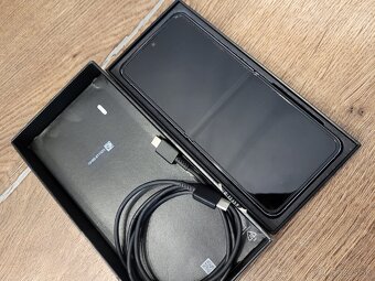 Samsung Galaxy Z Flip4 - 5