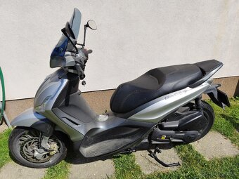 Motorka Skuter Piaggio Beverly 300 - 5