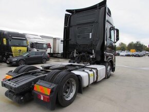 Predám ťahač MERCEDES BENZ Actros Mega BL839 - 5