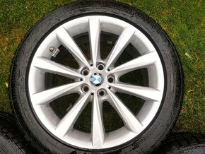 TOP zimná sada 5x112 R18 BMW 5 G30 G31 ORIGINAL BMW - 5