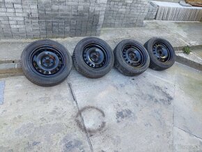 Predam zimne gumi z diskami 205/55 R16H - 5