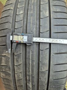 Pirelli P ZERO 275/35 R22 104W-letné. - 5