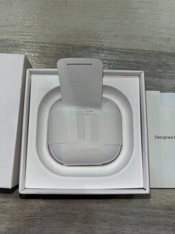 Airpods Gen 4 - 5