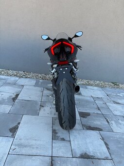 Ducati Panigale V2 - 5