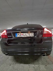 Volvo S80 V8 4.4i - 5