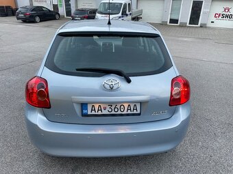 Toyota Auris 1.4 71kw benzín - 5