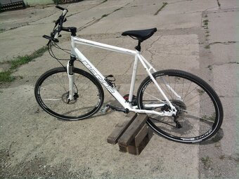 Predam horsky bicykel znacky Merida crossway TFS 300 - 5