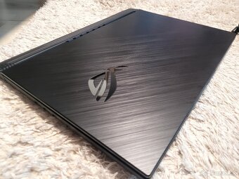 Asus ROG Strix G G731GU-EV032T, čierny - 5