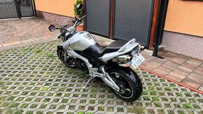 Suzuki gsr 600 - 5