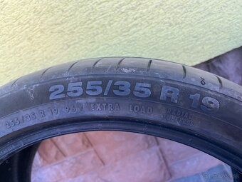 255/35 r19 - 5