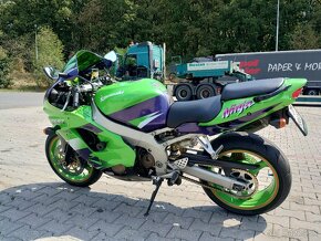 Kawasaki Zx9r - 5