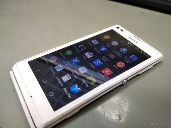 Xperia L, C2105 - 5