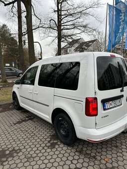 Volkswagen Caddy 2.0 TDi 75kw Manuál - 5