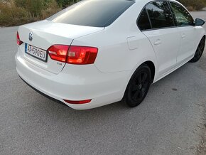 Predam vw Jetta 1,6 d 77kw rok 2013 - 5