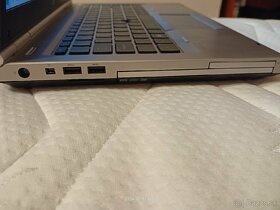 HP EliteBook 8460p - 5