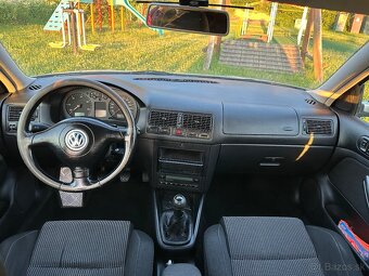 VW Golf - 5