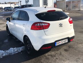 KIA Rio 1.4crdi 2014 - 5