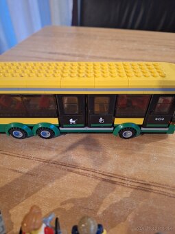 Lego City Autobusová zastavka 60154 - 5