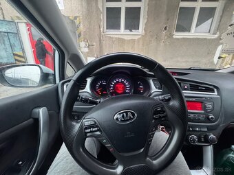 KIA Ceed SW - 5