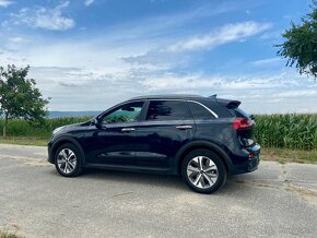 TOP elektromobil Kia Niro 64 kWh 2022  DPH dojazd 430 km - 5