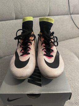 NIKE MERCURIAL SUPERFLY - 5