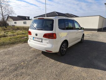 Volkswagen Touran 1.6TDI DSG - 5