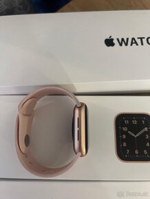 Apple Watch SE - 5