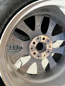 5x112 R17 7,5J ET54 VW + 225/45 R17 zimné (2024) - 5