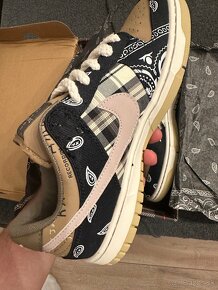 Nike SB Dunk Low Travis Scott - 5