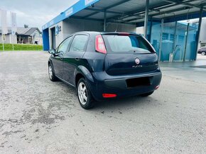 Fiat Punto 1.4i 2010  5 dverové 55 kw modrá farba tmavá - 5