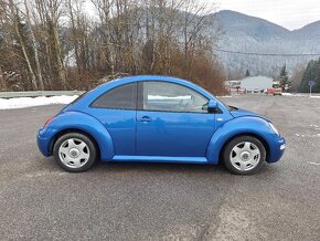 Volkswagen beetle 2.0 benzín  85kw. - 5