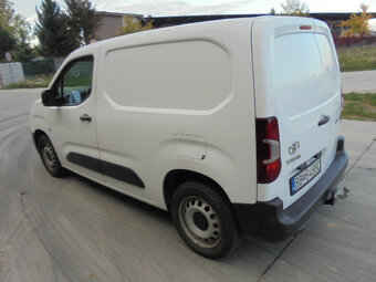 Toyota Proace City 1.5 D Short Extra Active r.v.10/2020 - 5