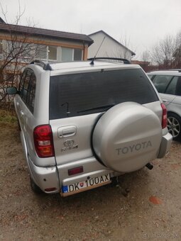 Toyota  Rav  4 - poškodená - 5