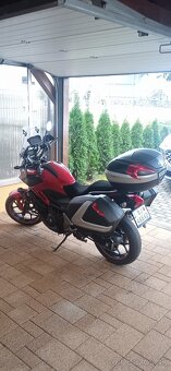 Honda NX 750 XD.  DCT - 5