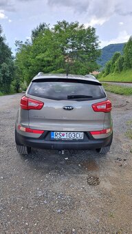 KIA Sportage 2.0 CRDi 4x4 - 5