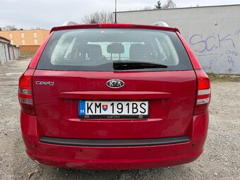 KIA CEED SW 1.6 benzín 93kw r.v2009 kúpené v SR, originál km - 5