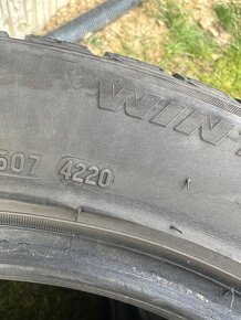 Predam Zimne 215/55 R17 pneumatiky - 5