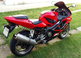 Predám Hondu CBR 600 F Sport - 5