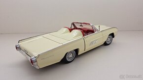 1:18 FORD THUNDERBIRD 63 - 5