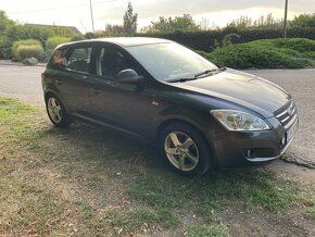 Kia Ceed 1.4 77kw benzín 2008 - 5