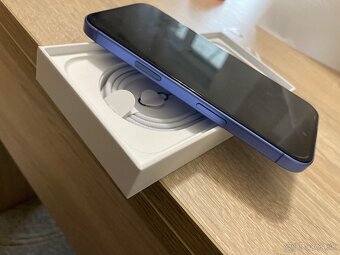 Nový IPhone 16 - 5