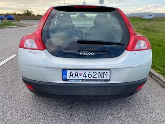 VOLVO C30 1.6 benzín (145.000km) - 5