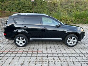 Mitsubishi Outlander 2.4 MIVEC Intense 4WD - 5