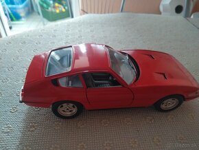 Predam Ferrari  365 gtb Daytona Giodi 1:18 - 5