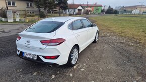 Hyundai i30 Fastback 1.4 T-GDi Style Zaruka - 5