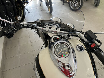 Triumph Rocket III Touring - 5