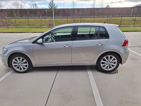 Volkswagen Golf - 5