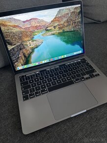 MacBook pro 2020 13 palcov - 5