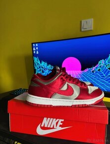 Predám NIKE DUNK ESS LOW - 5